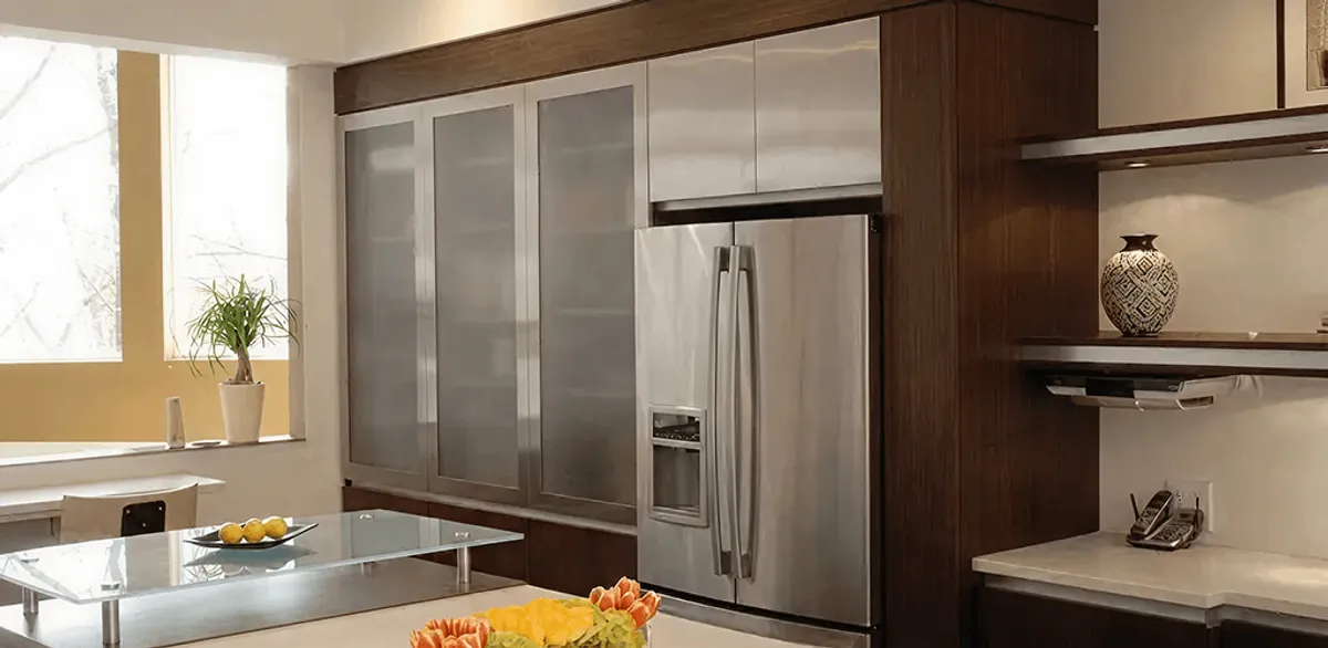 Cabinet door replacement and modern kitchen cabinet upgrade in Sioux Falls, SD