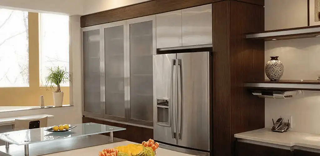 Cabinet door replacement and modern kitchen cabinet upgrade in Sioux Falls, SD