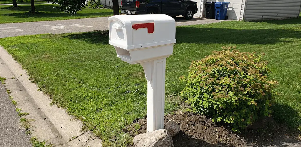 Mailbox installation for a residential curbside mailbox in Sioux Falls, SD